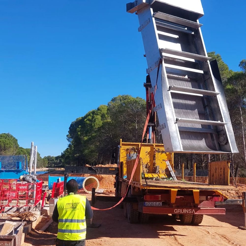foto de trabajo en estructura metálica